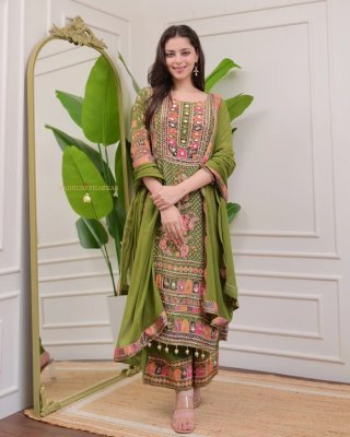 Heerava Heavy Fancy pair with Dupptta set KURTIES