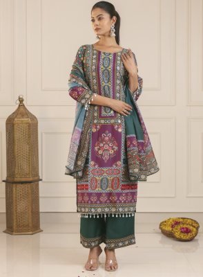 Kaneez Heavy Fency Pair With Dupatta Set party wear kurtis