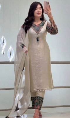 Nakshtra Kurti Suit Set with Dupatta Set  party wear kurtis