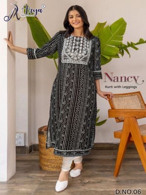 Nancy Kurti With Lehhings and thread work 06