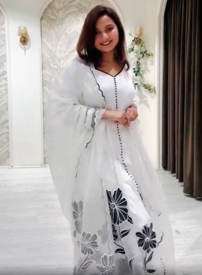 Zooruli Heavy Fanvy Pair With Duppatta Set Kids  Wear